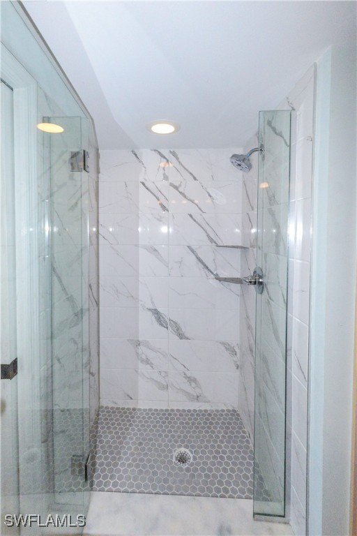 4431 Bay Beach LN 522