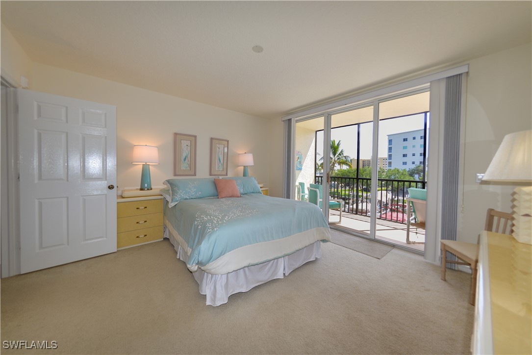 4431 Bay Beach LN 522