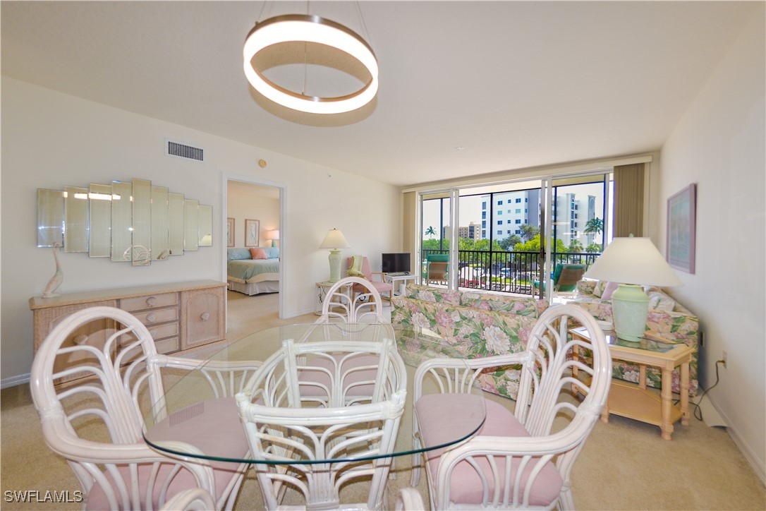 4431 Bay Beach LN 522