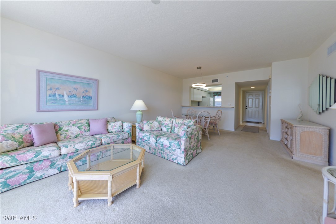 4431 Bay Beach LN 522