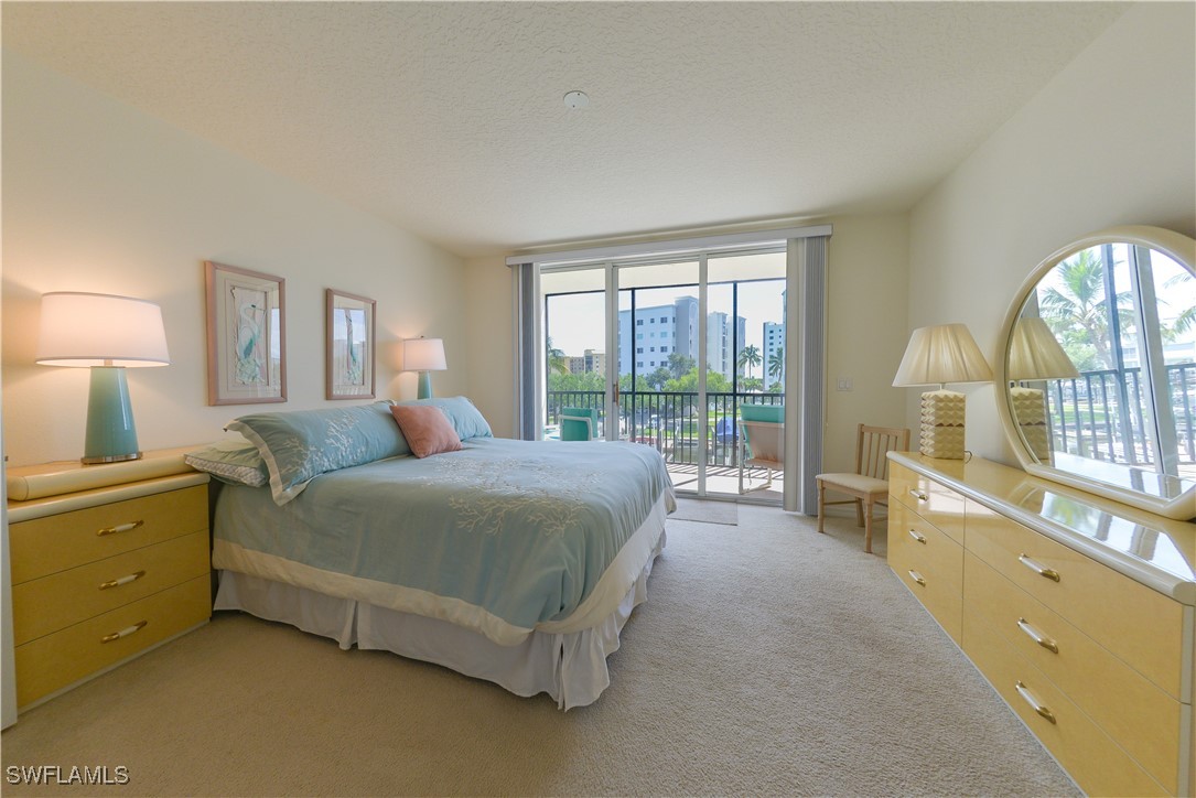 4431 Bay Beach LN 522