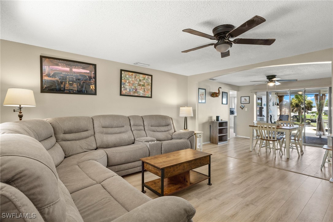 400 Adams CT NW