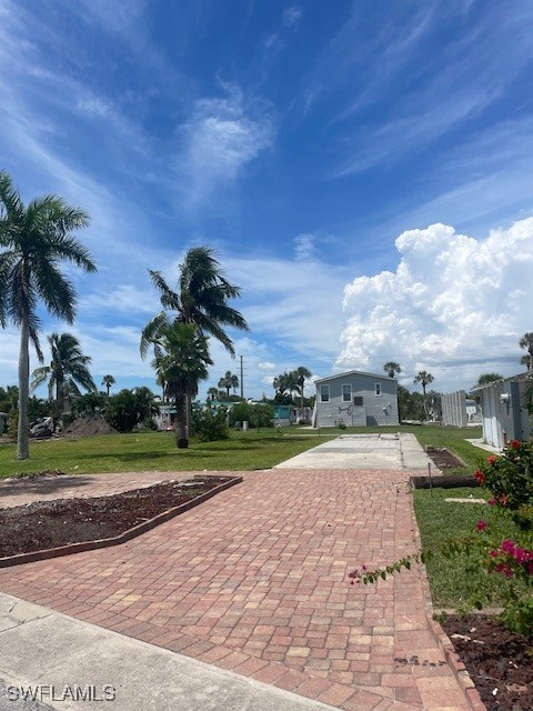 11290 Azalea LN