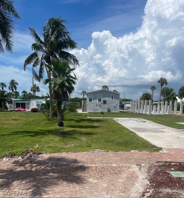 11290 Azalea LN