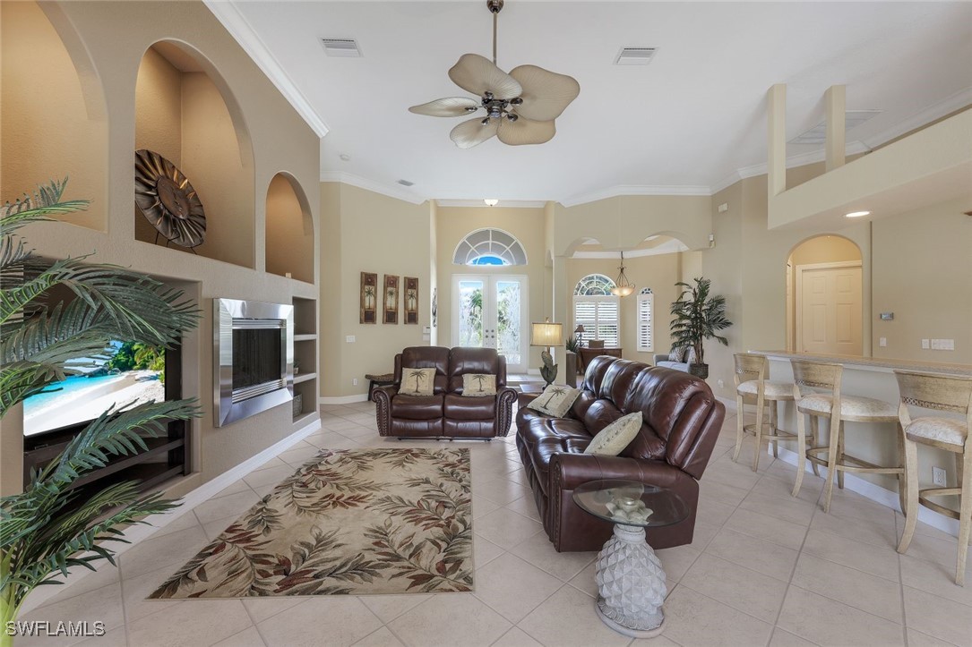 8715 S Lake CIR