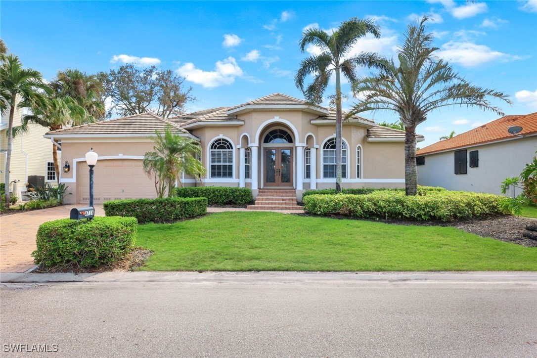 8715 S Lake CIR