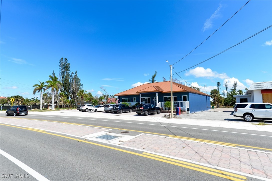 6035 Estero BLVD
