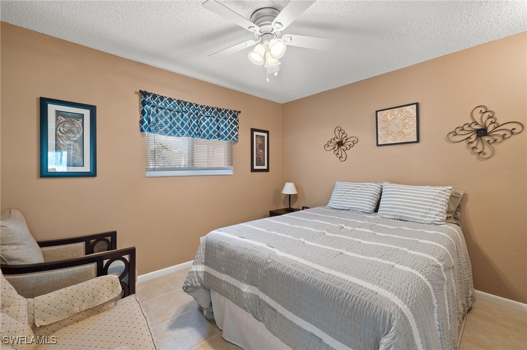 3266 Maple Leaf CIR 1