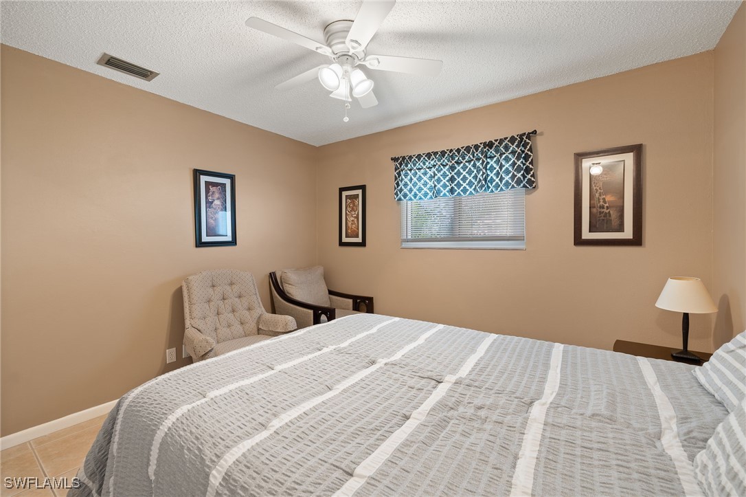 3266 Maple Leaf CIR 1