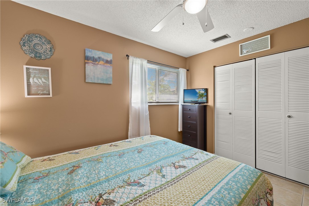 3266 Maple Leaf CIR 1