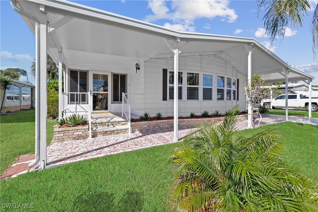 707 Palm Frond CT