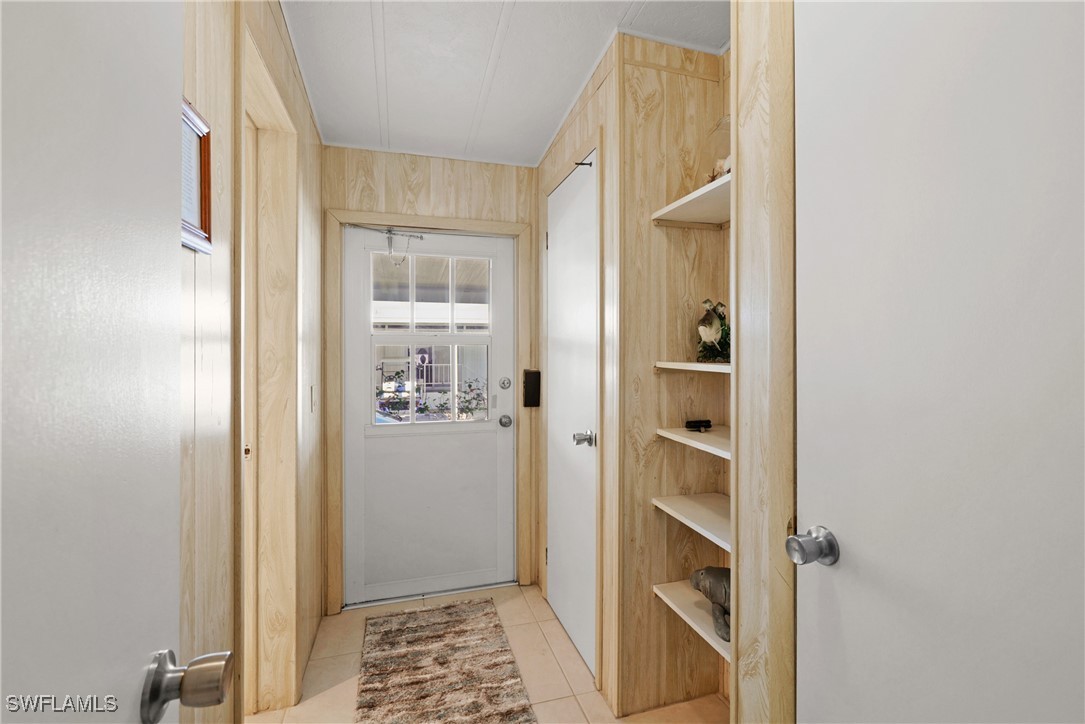 707 Palm Frond CT