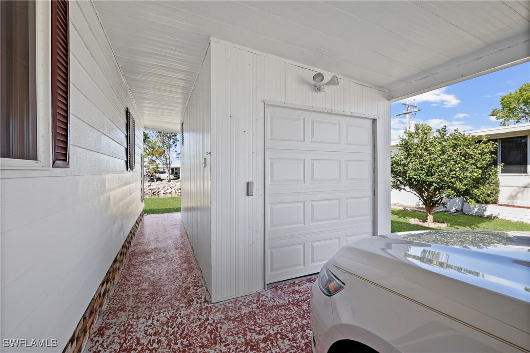 707 Palm Frond CT