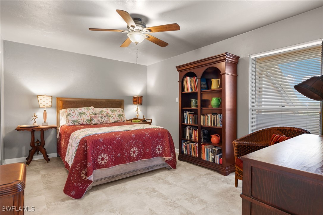 2065 W Lakeview BLVD C-5