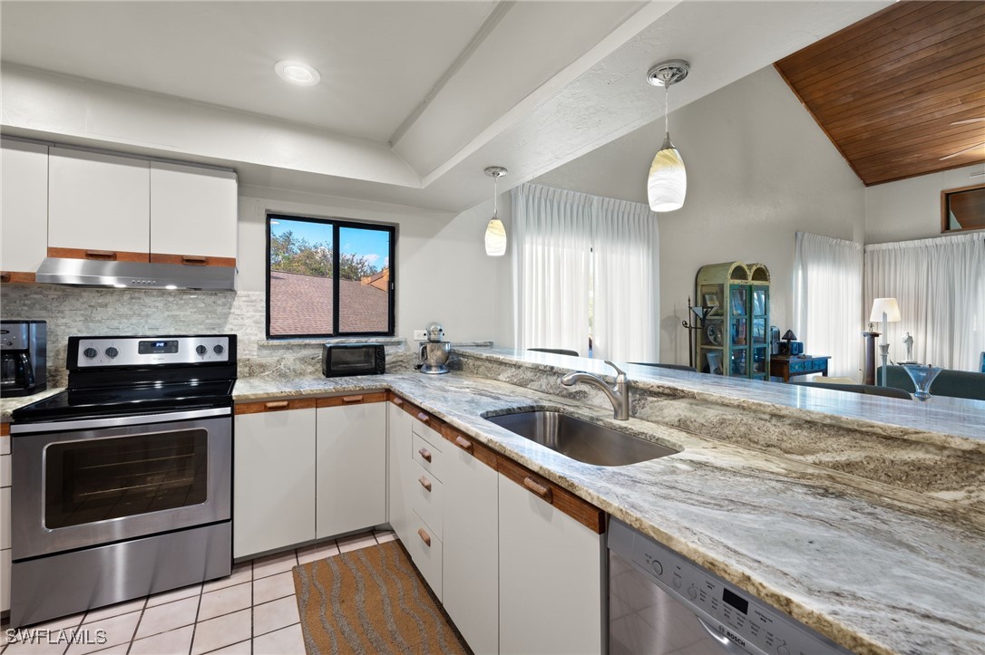 2065 W Lakeview BLVD C-5