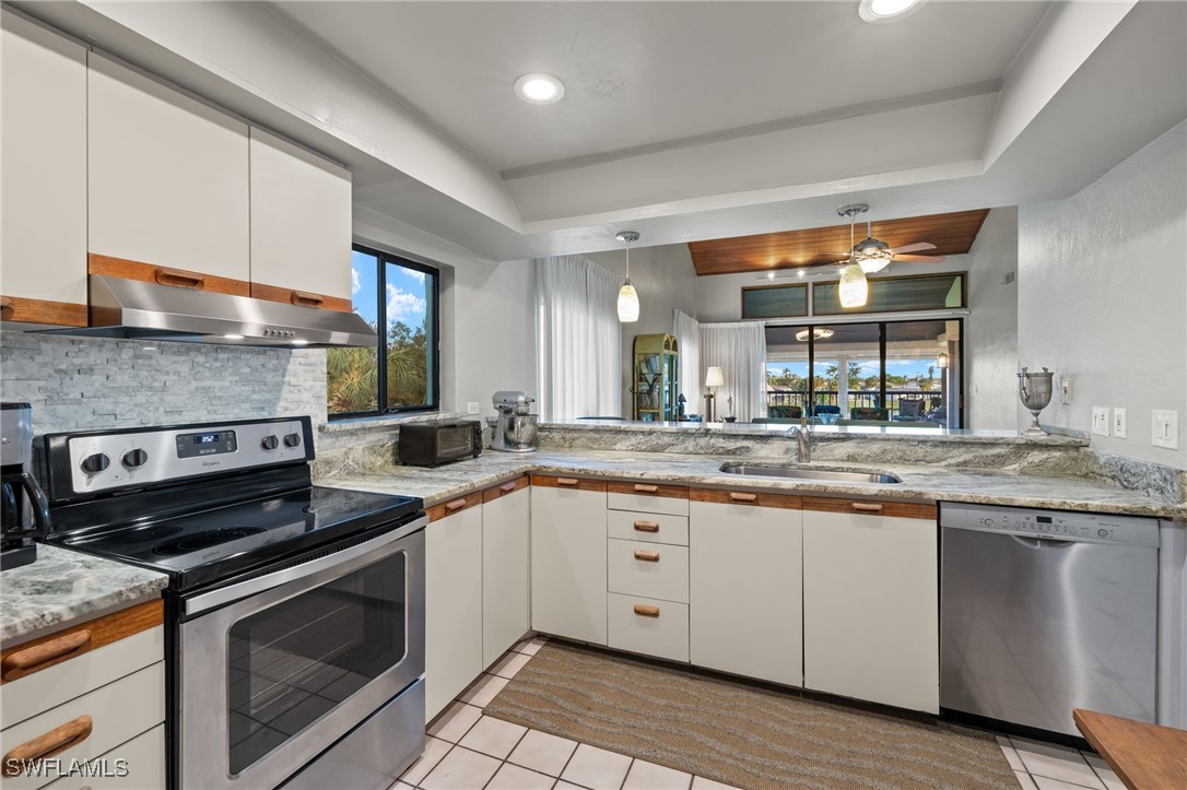 2065 W Lakeview BLVD C-5