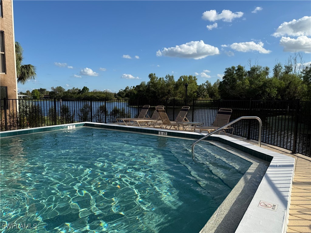 2065 W Lakeview BLVD C-5