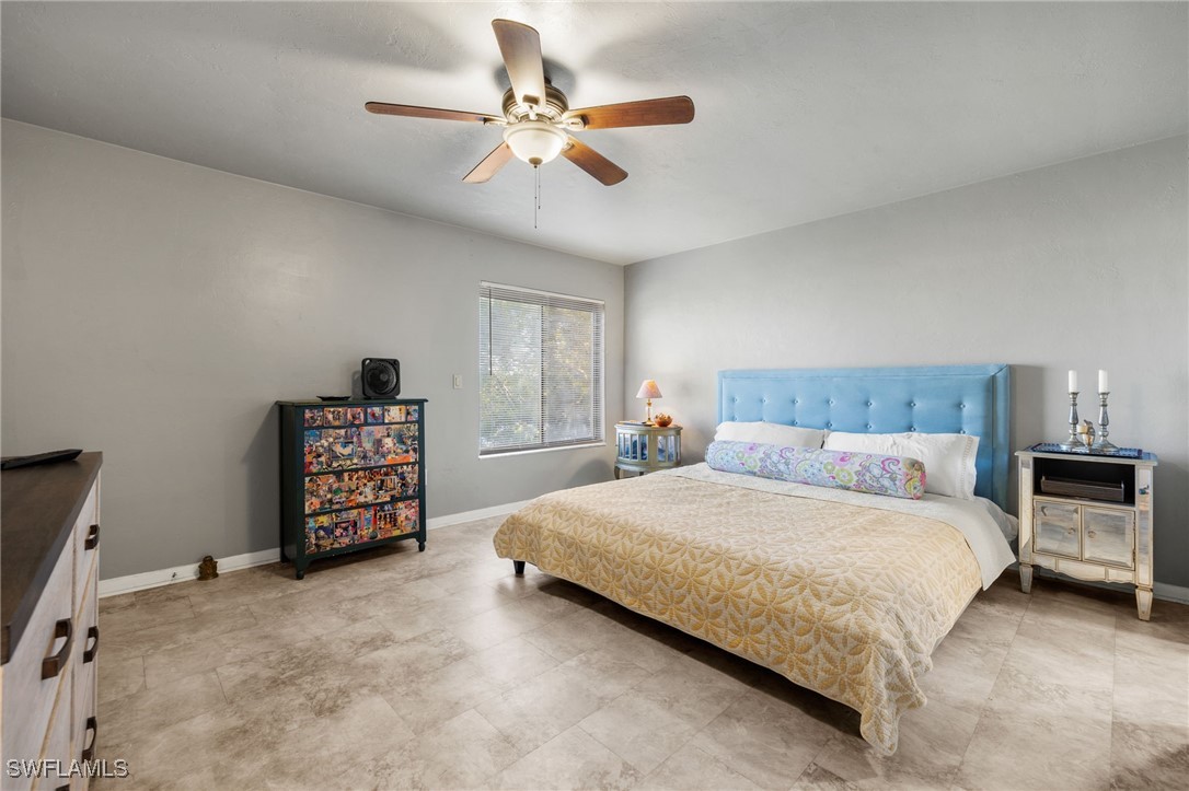 2065 W Lakeview BLVD C-5