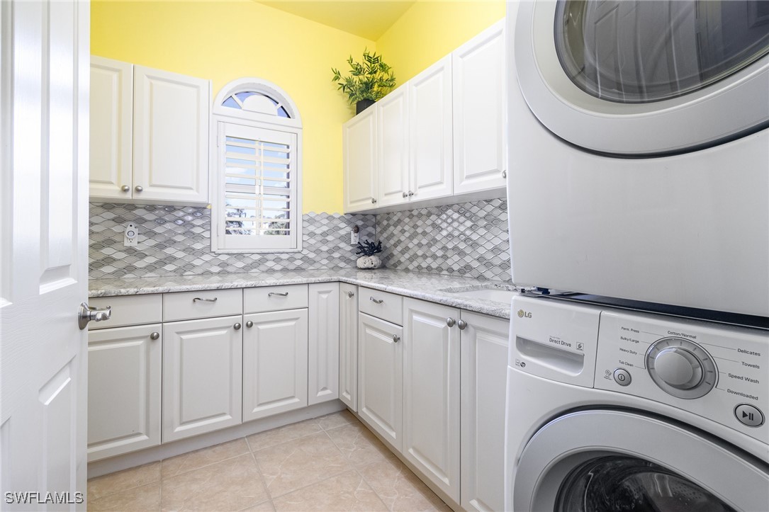 7513 Lake Valencia CT 2B