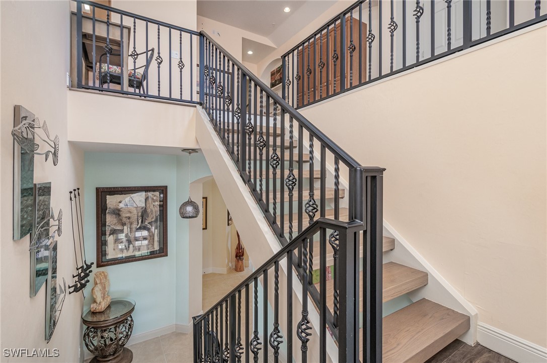 7513 Lake Valencia CT 2B