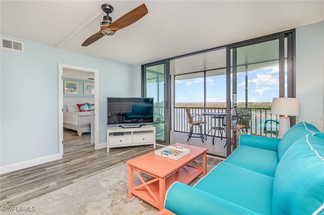 4203 Bay Beach LN C-5