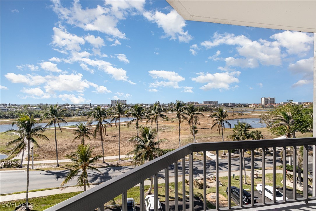 4203 Bay Beach LN C-5