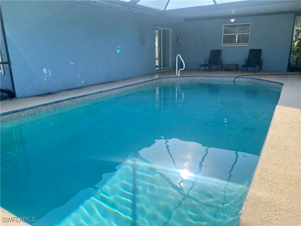 4911 Santa Monica CT