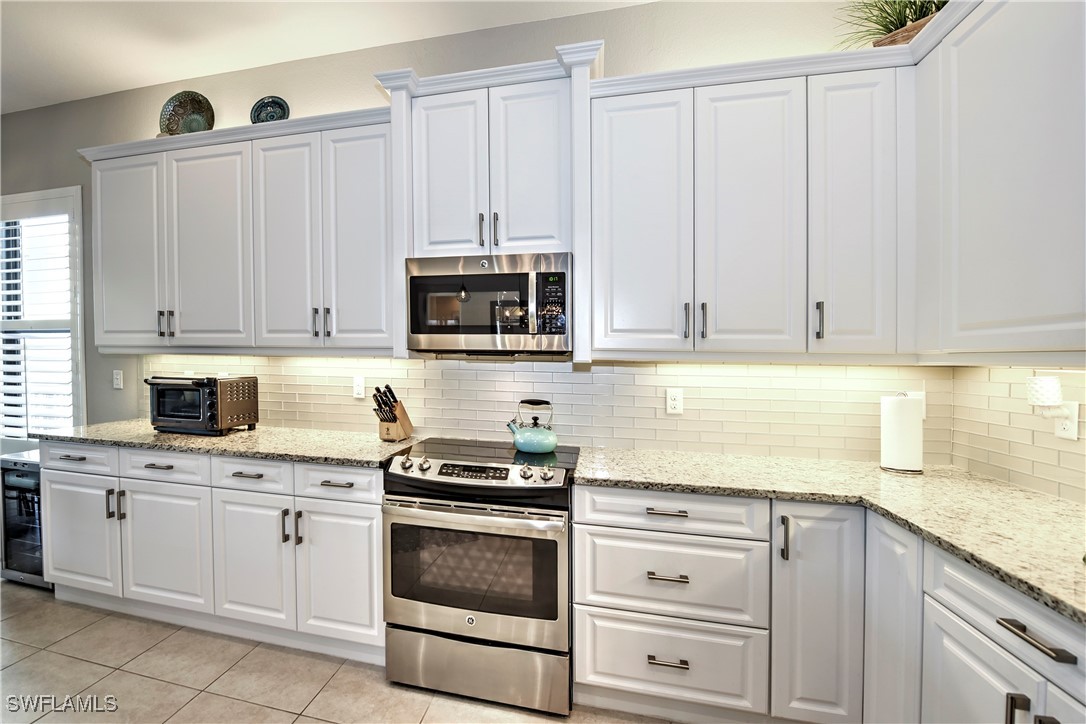 10027 Chesapeake Bay DR