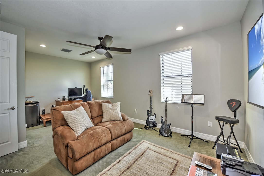 10027 Chesapeake Bay DR