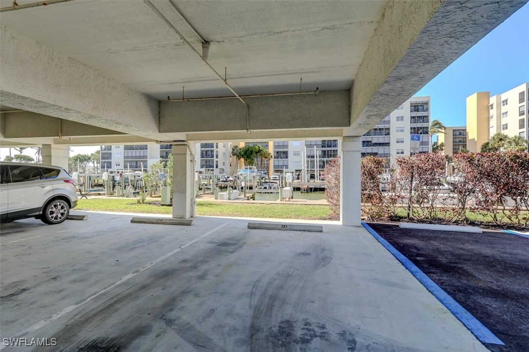 4361 Bay Beach LN 121