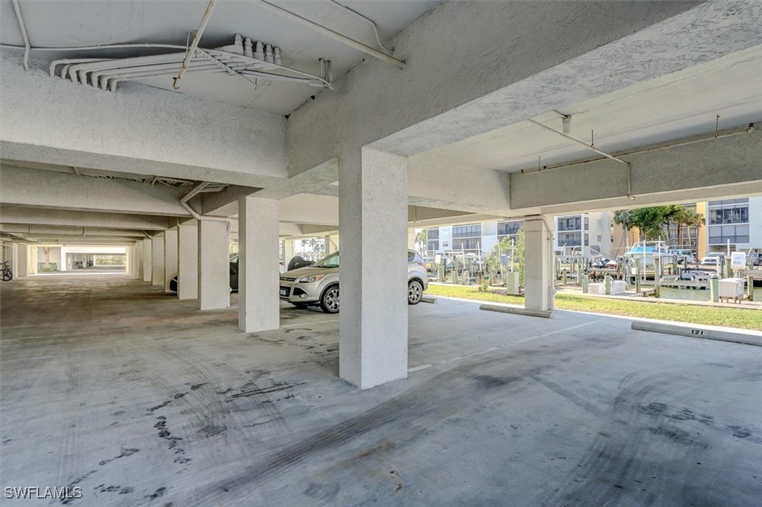 4361 Bay Beach LN 121