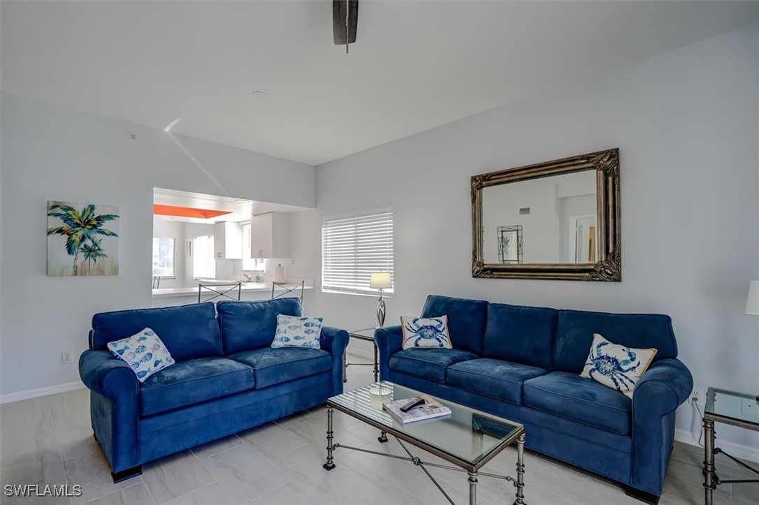 4361 Bay Beach LN 121