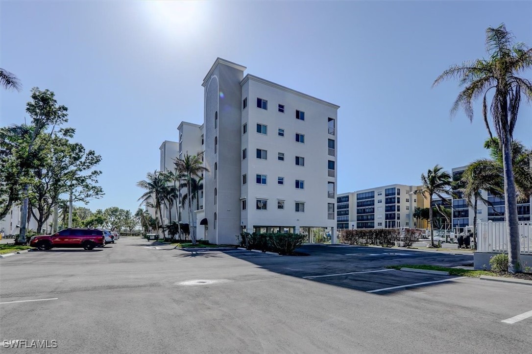 4361 Bay Beach LN 121