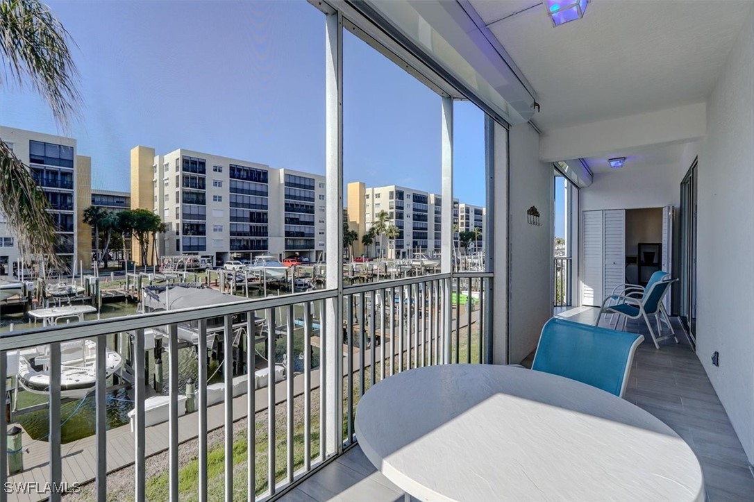 4361 Bay Beach LN 121