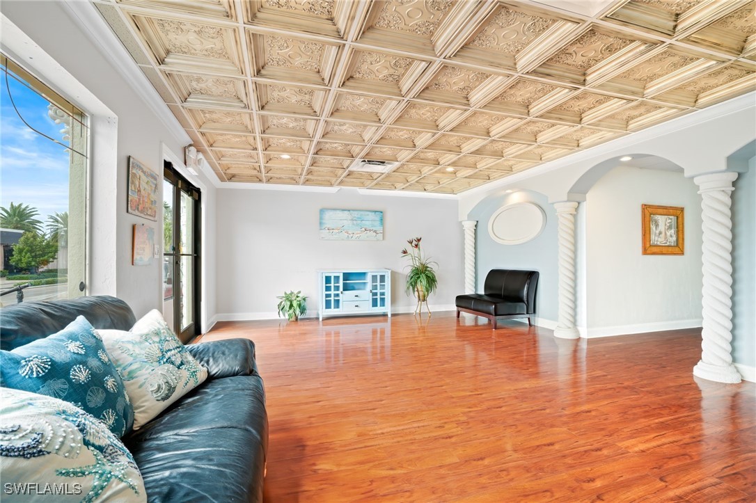 1213 SE 47th TER