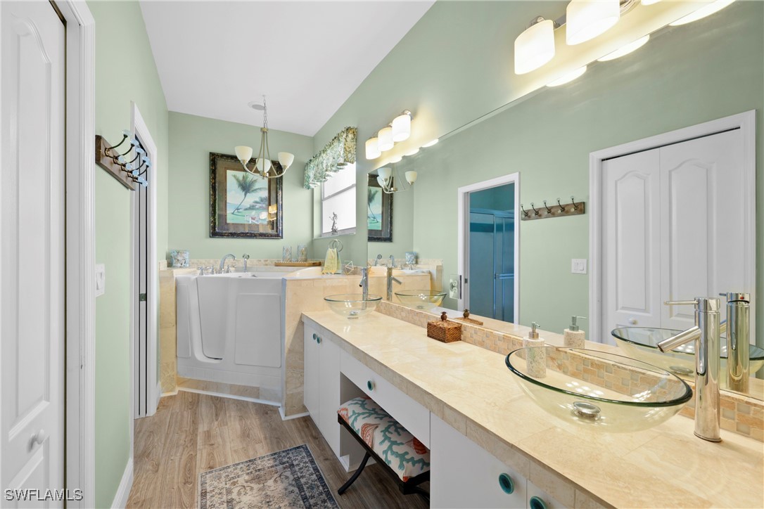 14198 Grosse Pointe LN