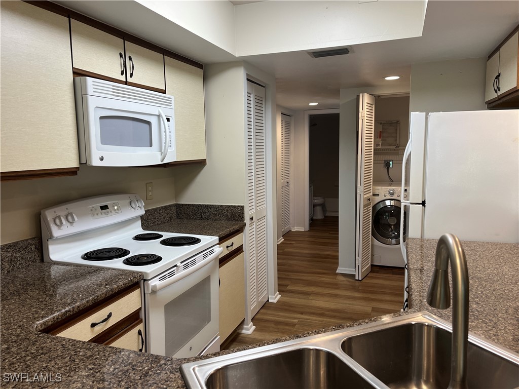 13311 Greengate BLVD