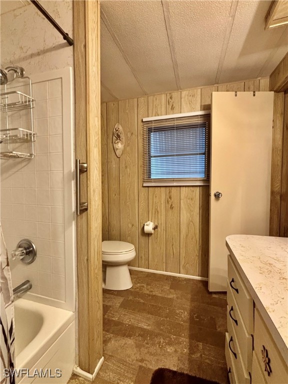 758 Knotty Pine CIR