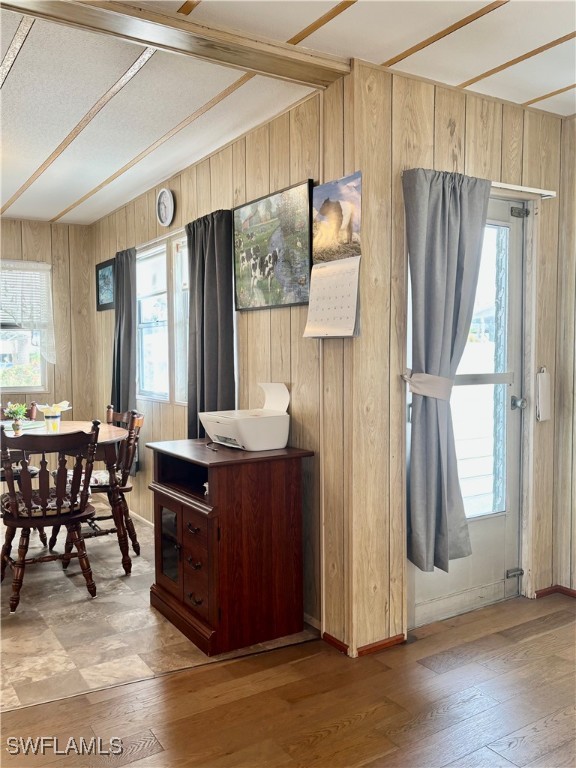 758 Knotty Pine CIR