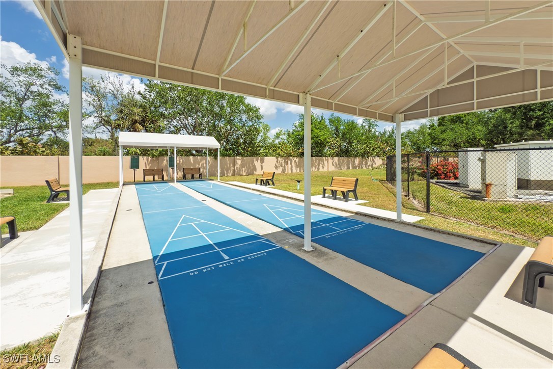 14042 Castle Hill WAY