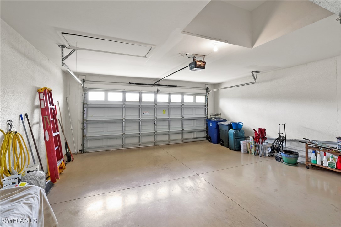 14042 Castle Hill WAY