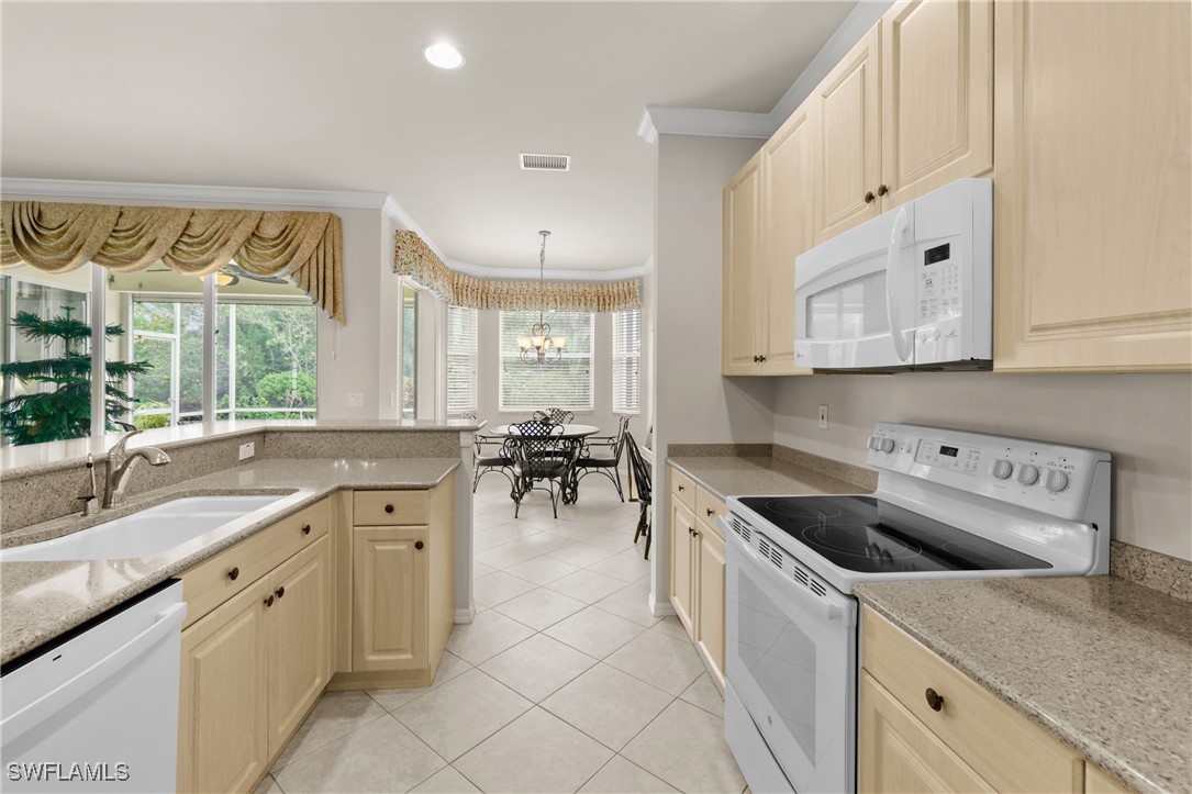 14042 Castle Hill WAY