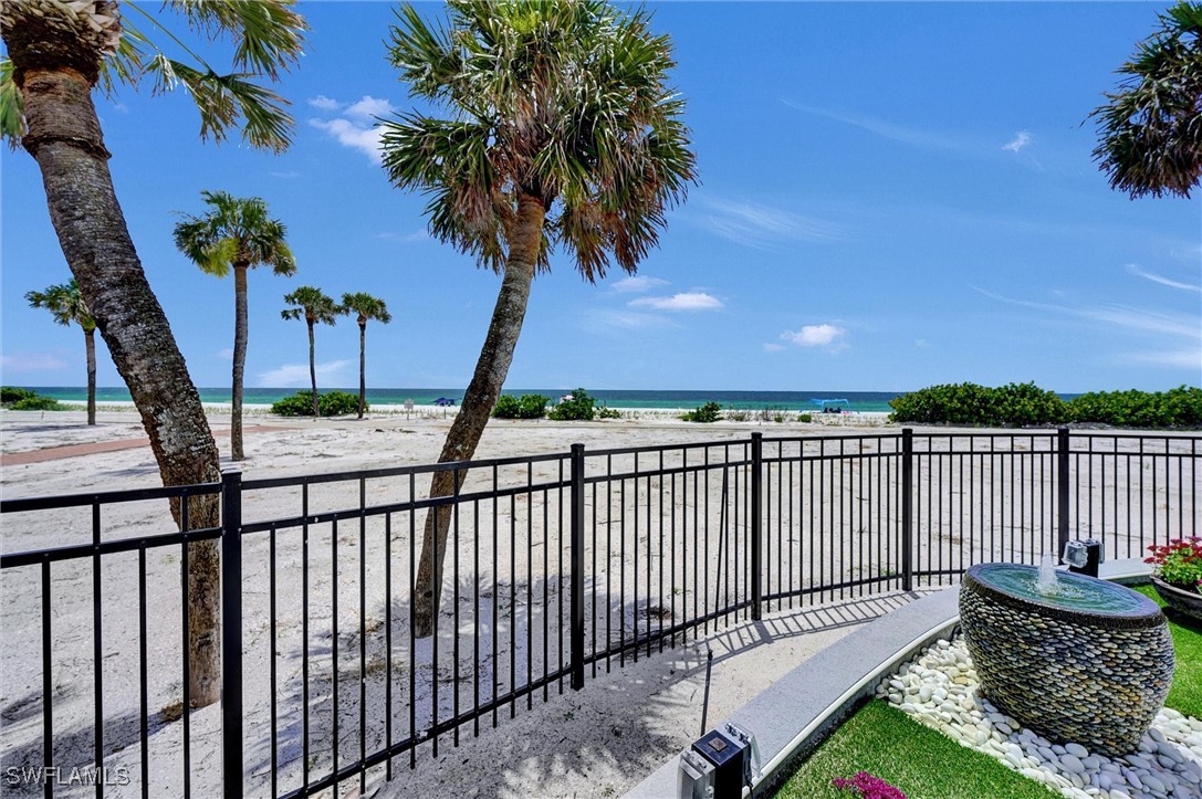 4041 Gulf Shore BLVD N 108