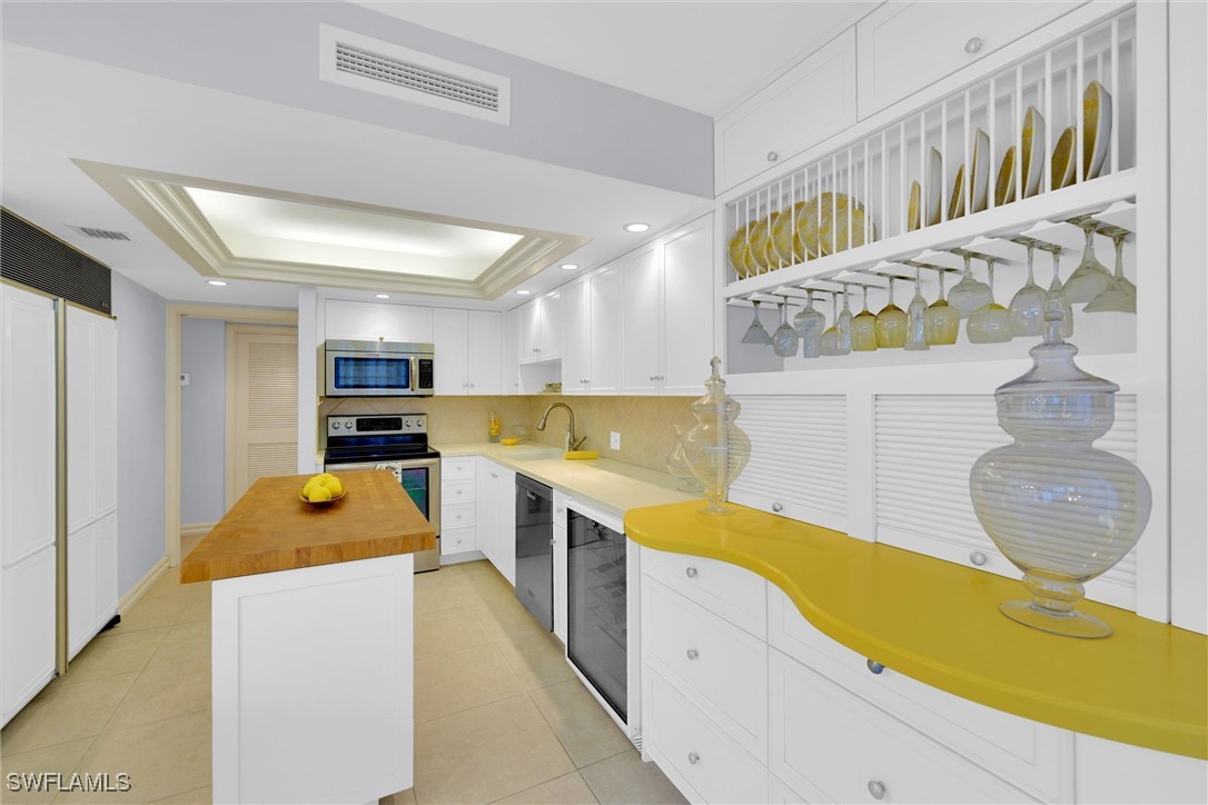 4041 Gulf Shore BLVD N 108