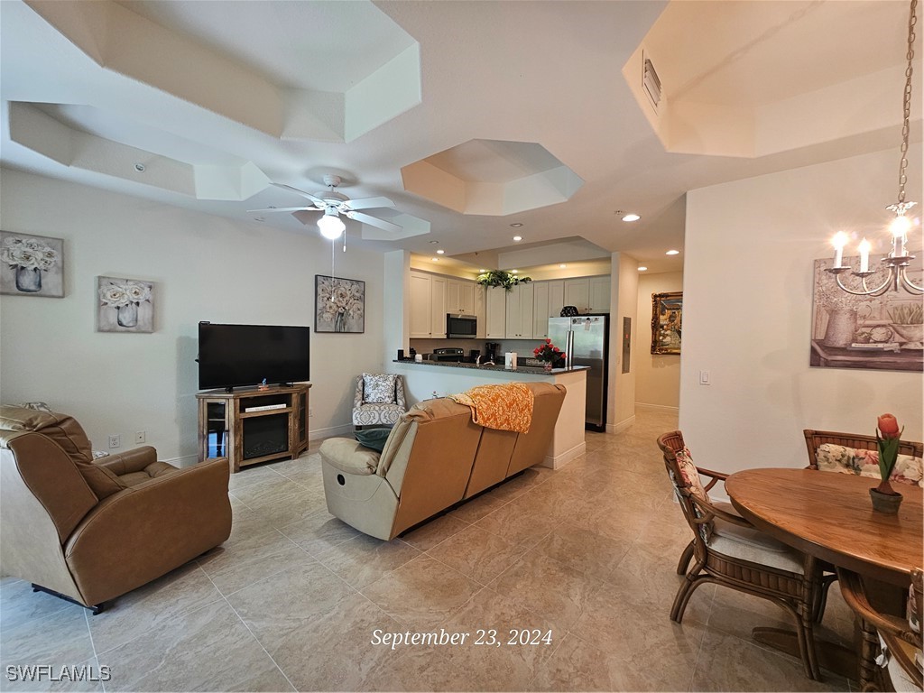 1806 Samantha Gayle WAY 117