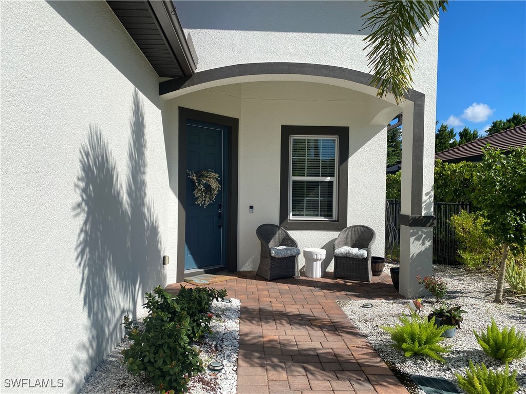 1123 S Town And River DR