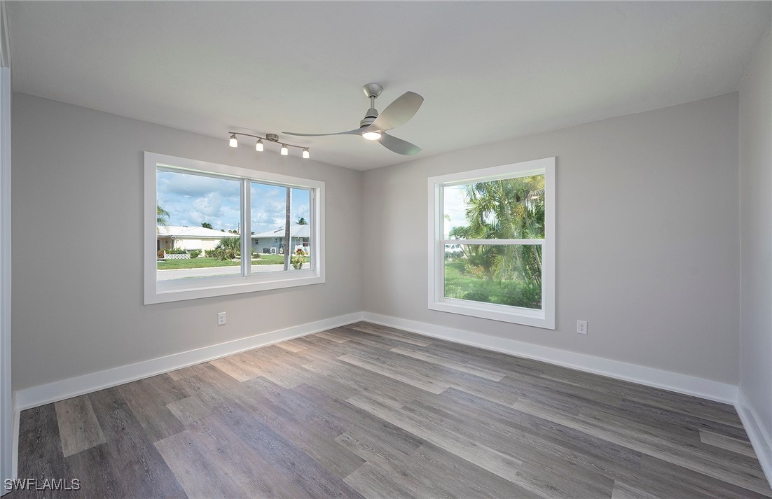 13 Bayview BLVD