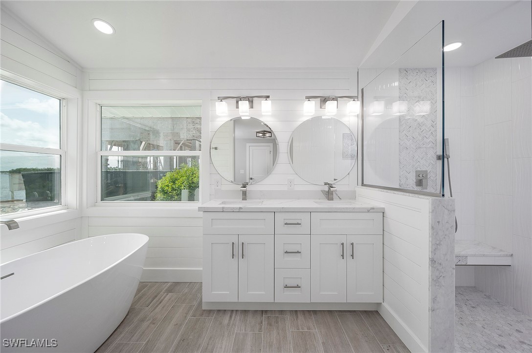 13 Bayview BLVD