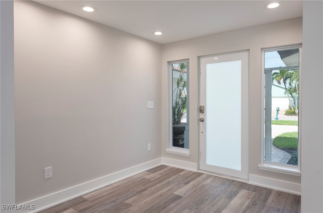 13 Bayview BLVD