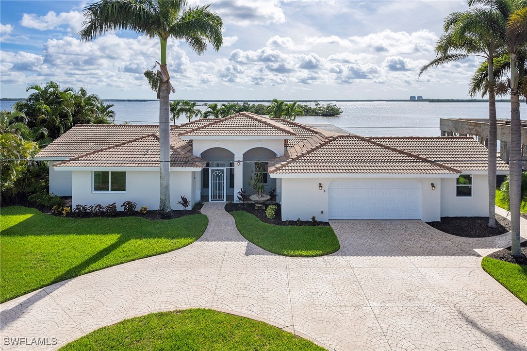 13 Bayview BLVD